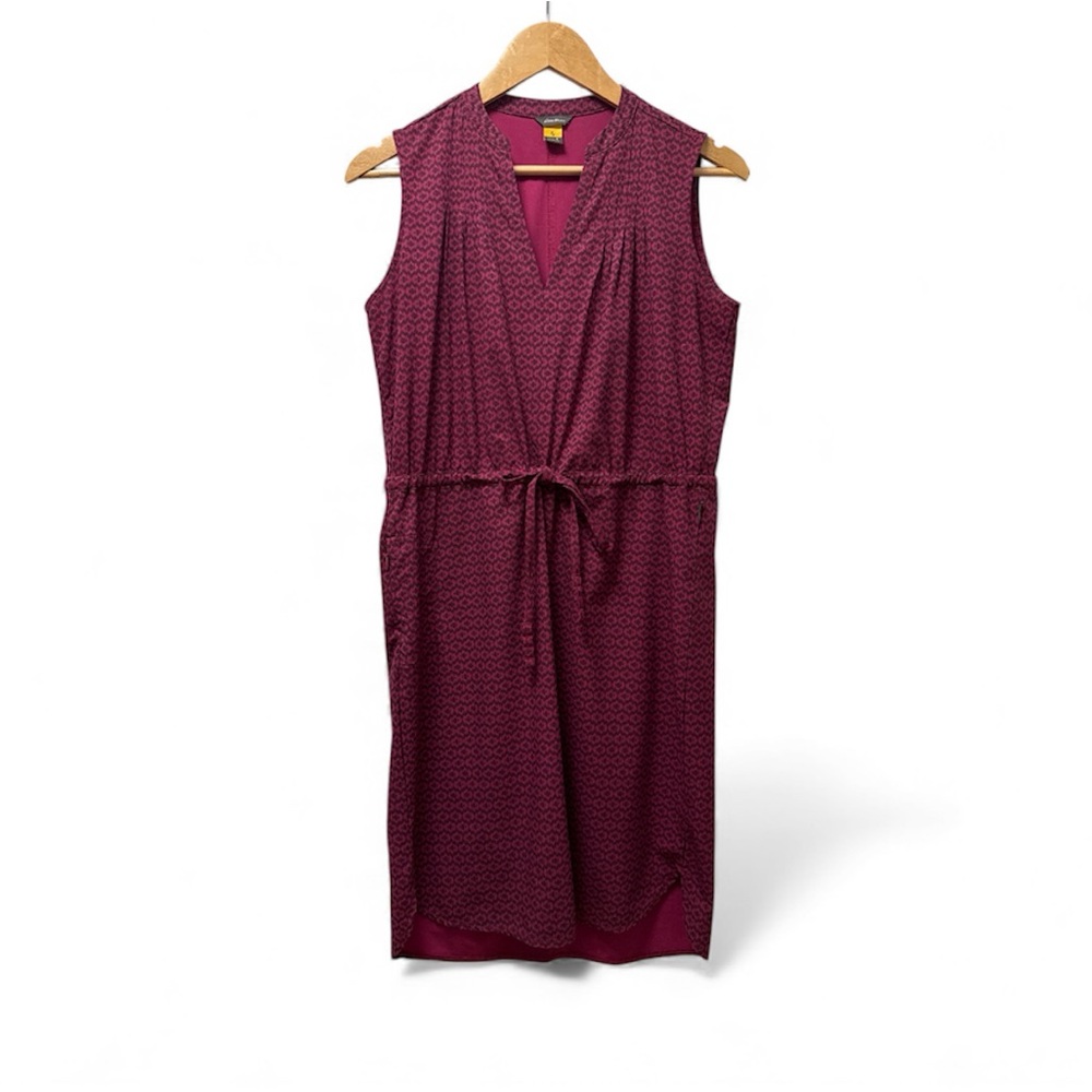Eddie Bauer Sleeveless Drawstring Shirt Athletic Dress | Berry Geo Print | Small